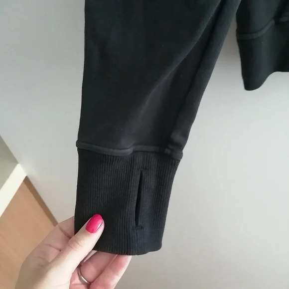 Lululemon Scuba Pullover Hoodie in Black Kangaroo Pocket 6 - Picture 10 of 16